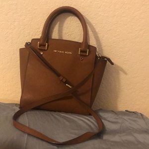 Micheal Kors Satchel